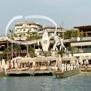 Dine Apartment Ksamil